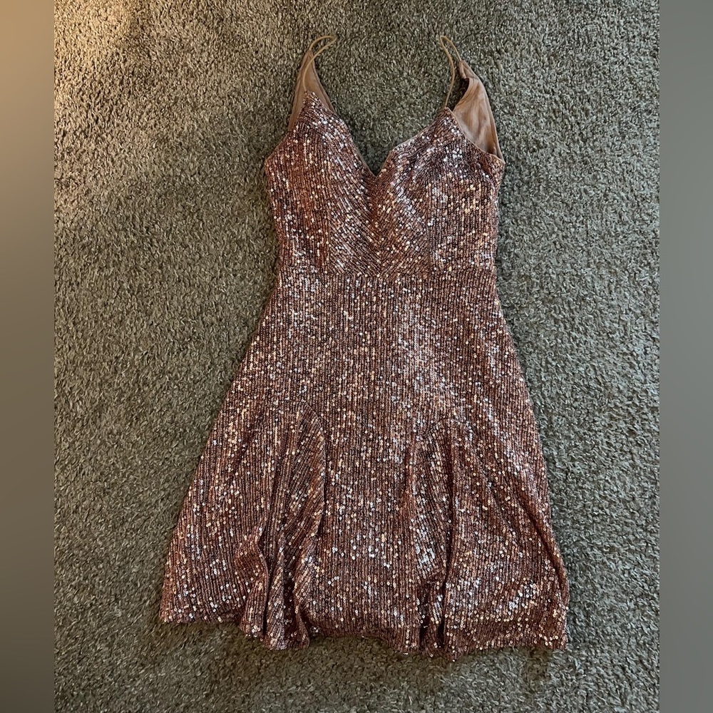 Lulu’s pink sequin dress!
